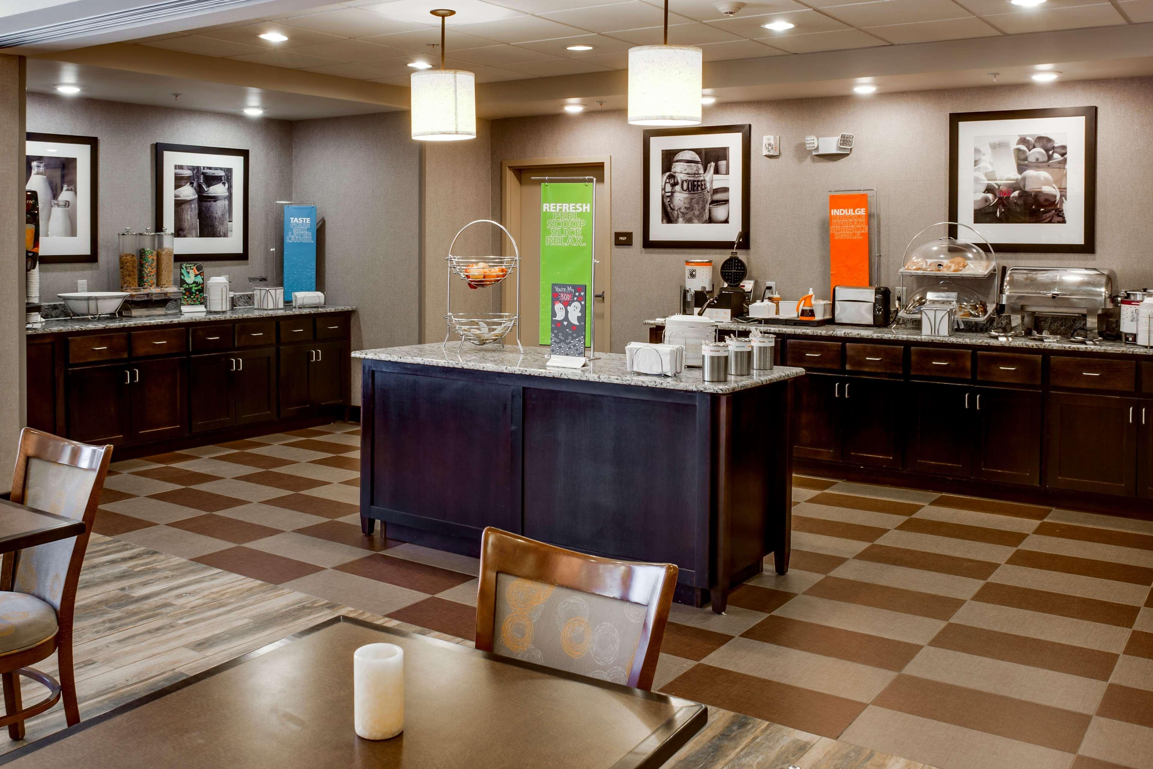 Hampton Inn Чікешей Екстер'єр фото