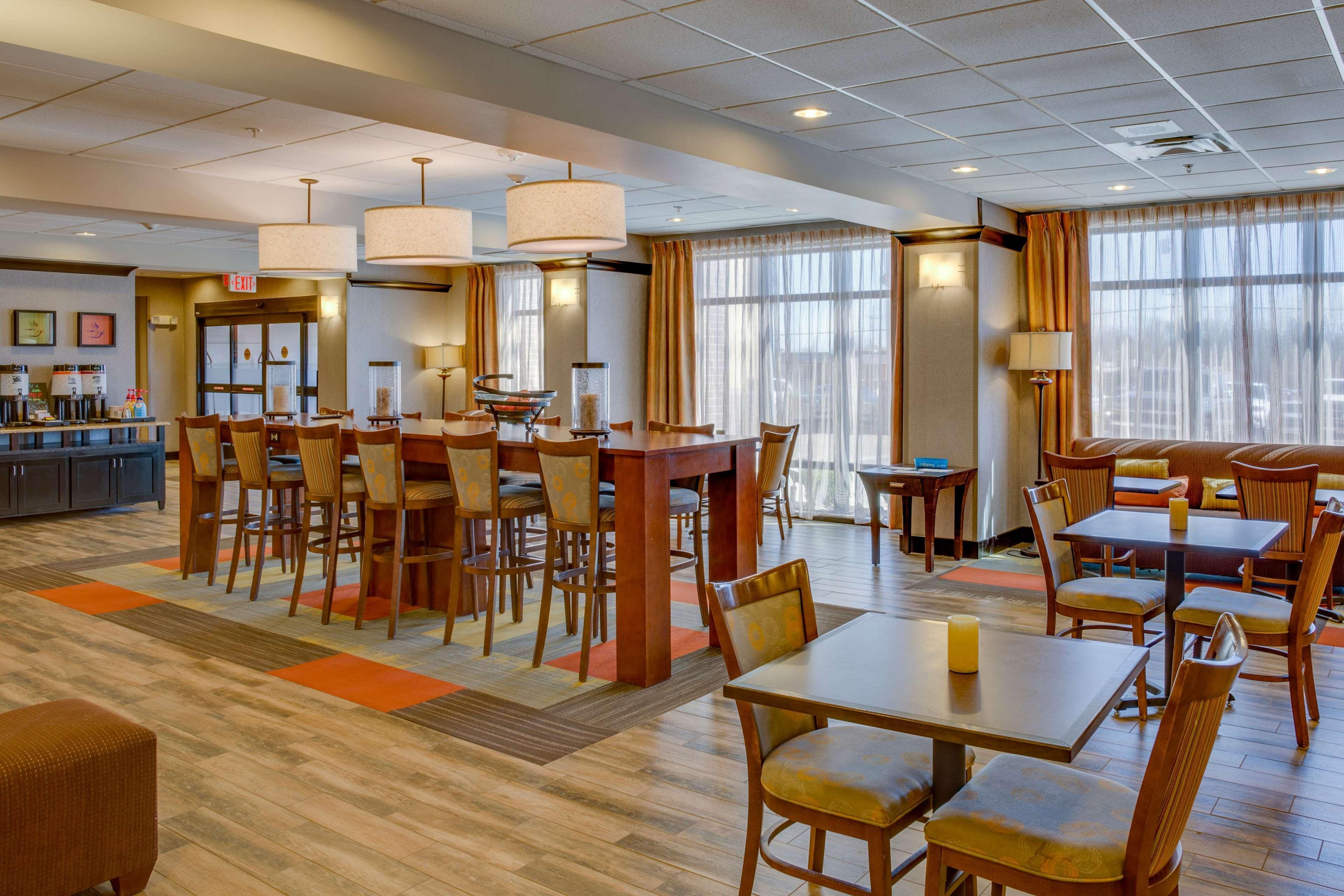 Hampton Inn Чікешей Екстер'єр фото