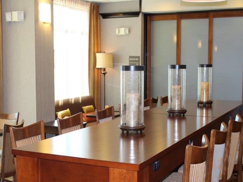 Hampton Inn Чікешей Екстер'єр фото
