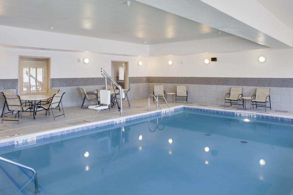 Hampton Inn Чікешей Екстер'єр фото