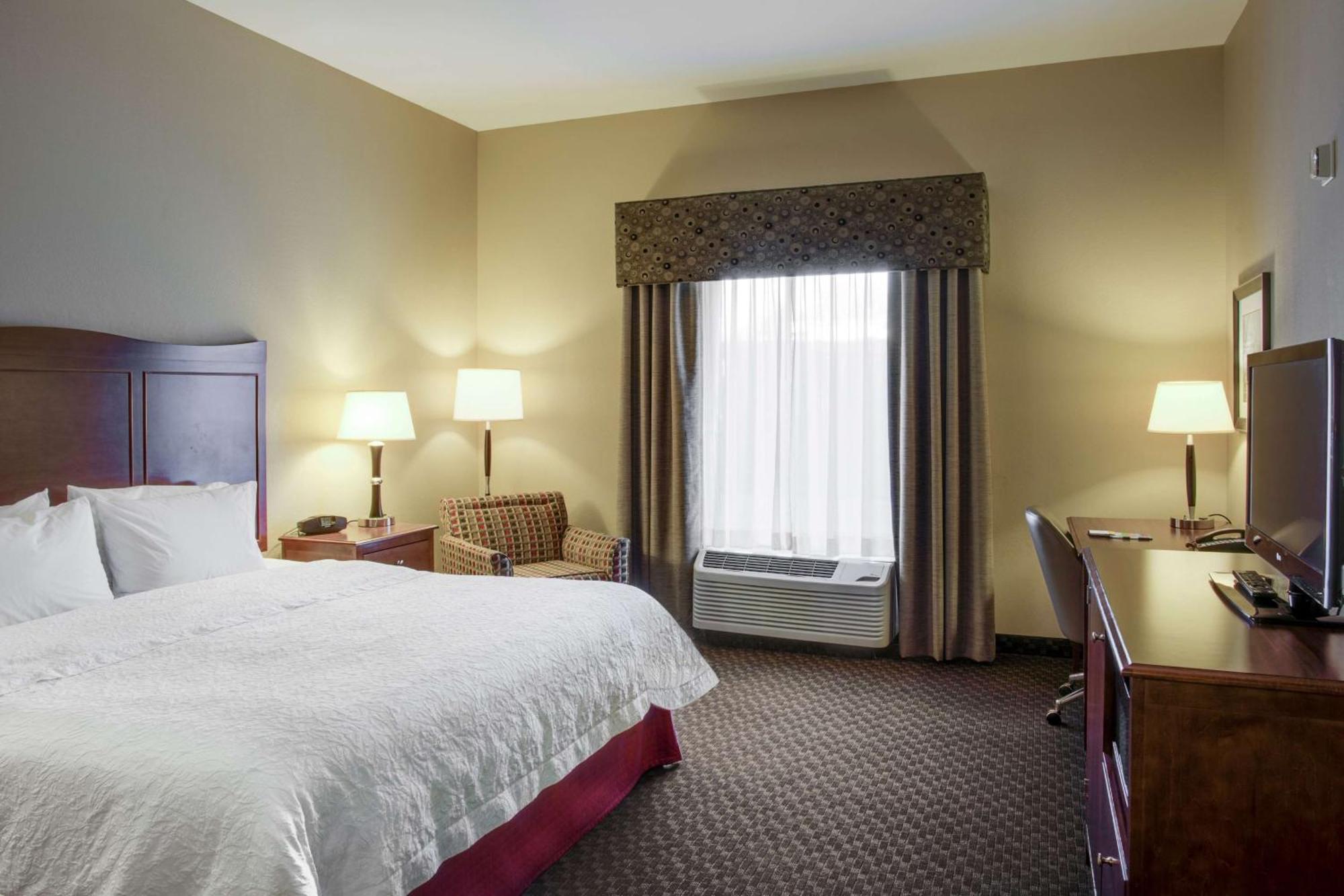 Hampton Inn Чікешей Екстер'єр фото