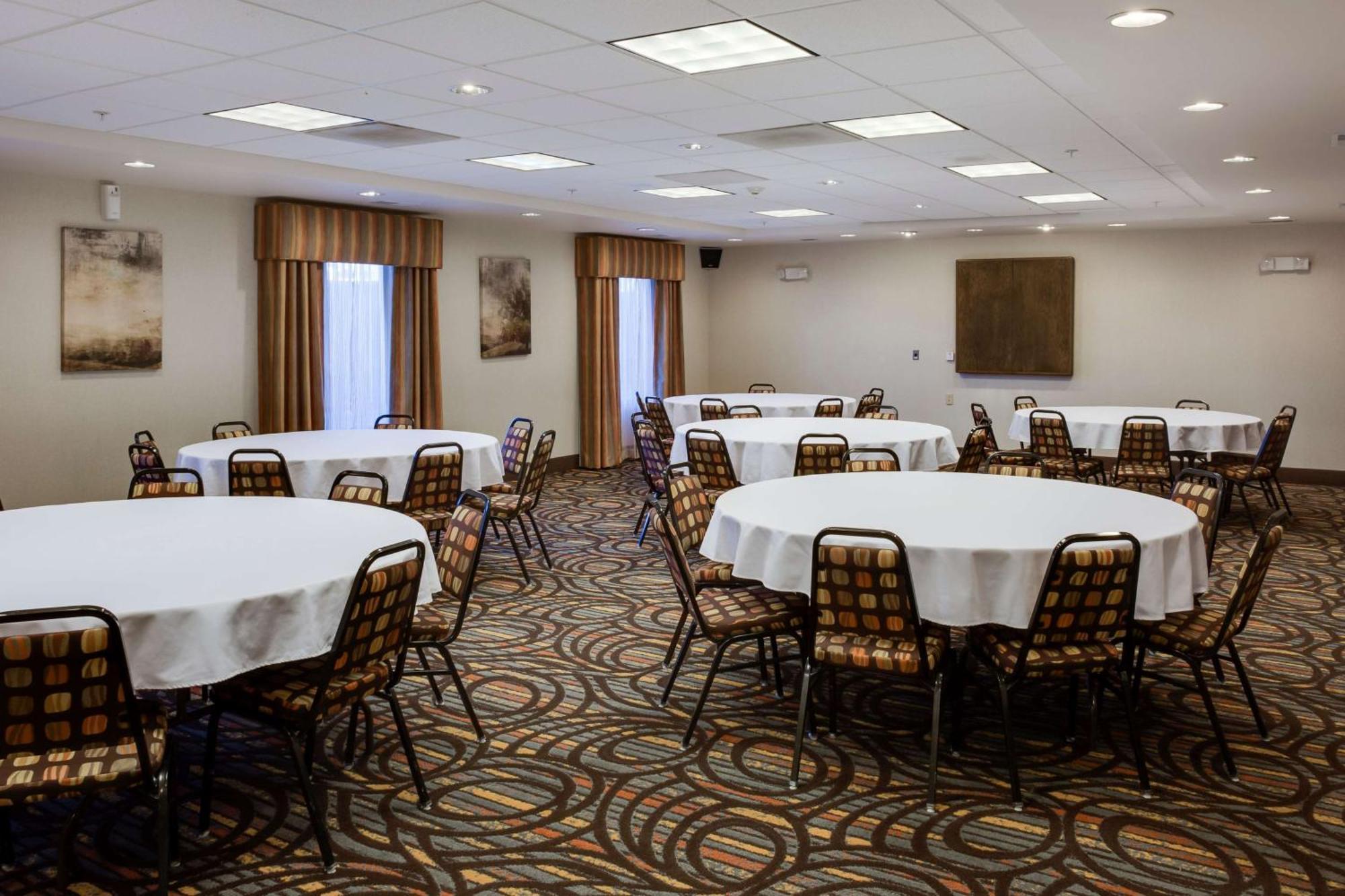 Hampton Inn Чікешей Екстер'єр фото