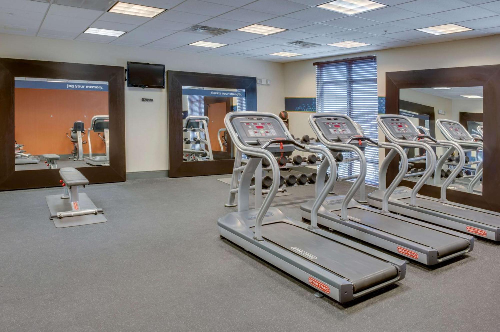 Hampton Inn Чікешей Екстер'єр фото