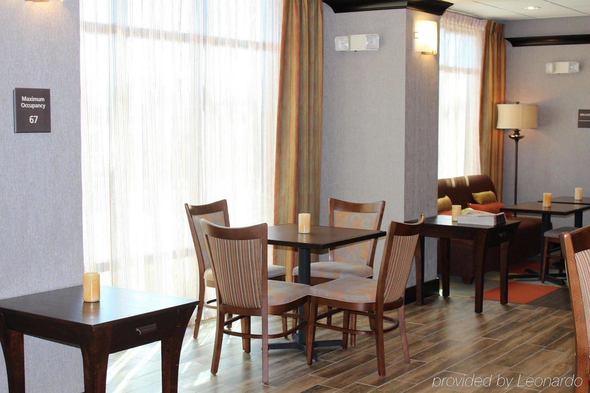 Hampton Inn Чікешей Екстер'єр фото