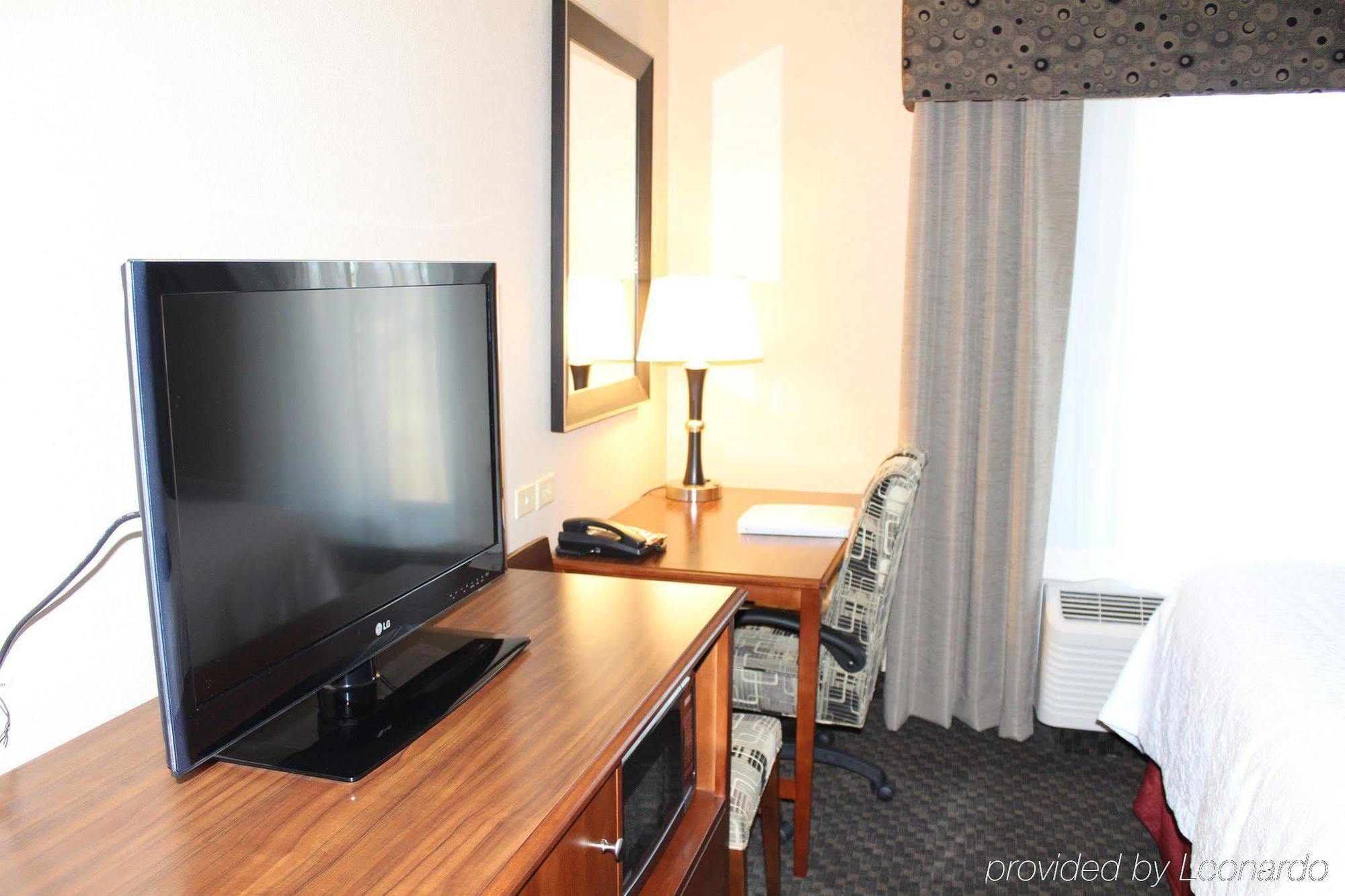 Hampton Inn Чікешей Екстер'єр фото
