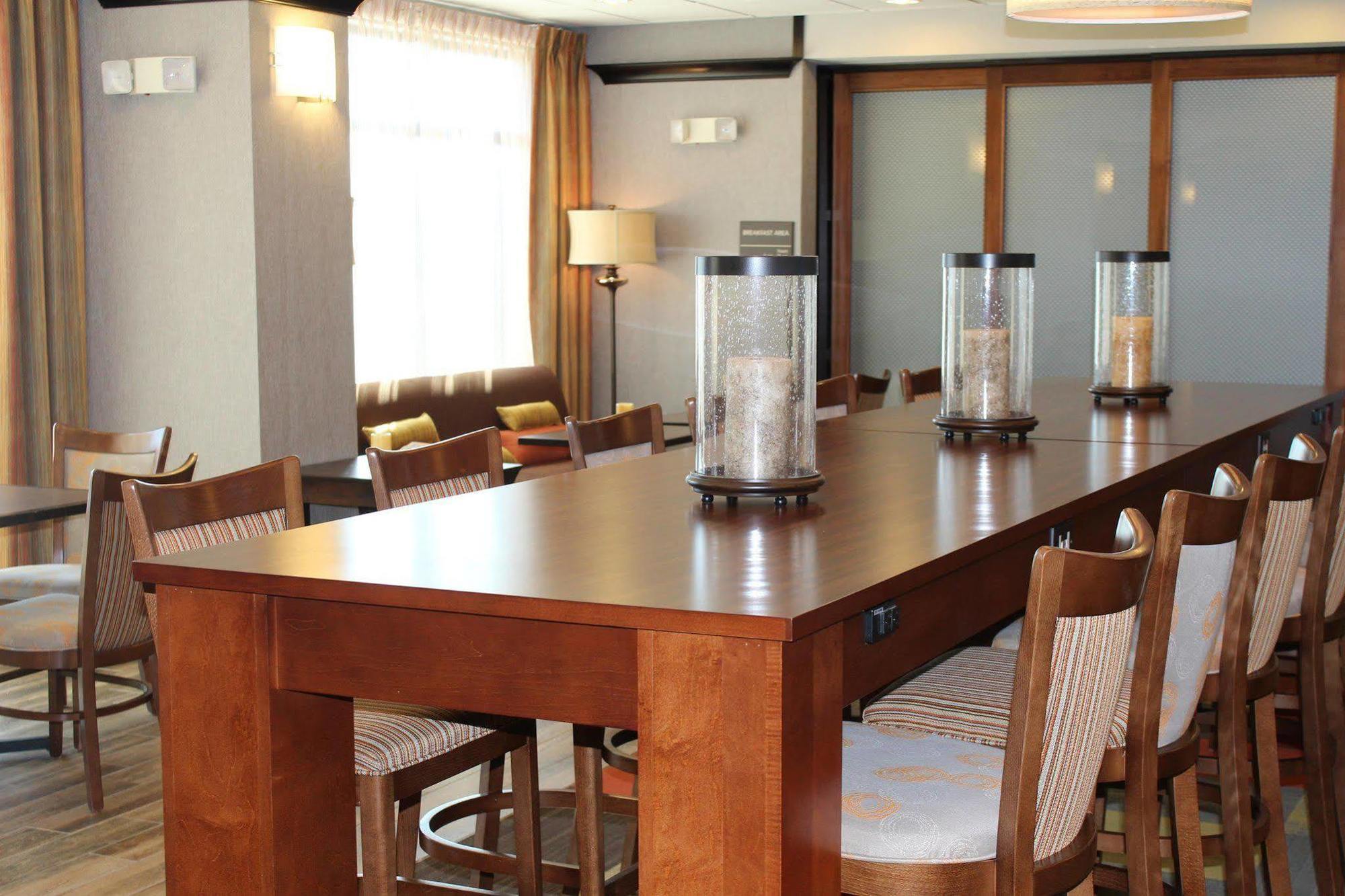 Hampton Inn Чікешей Екстер'єр фото